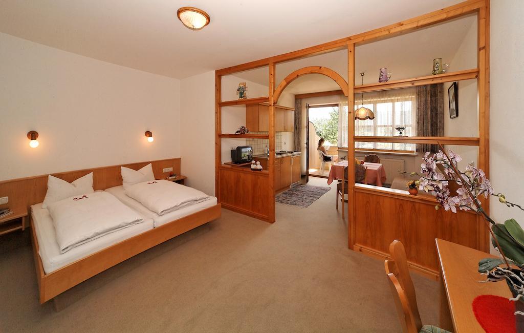 Landhaus Maria Bed&Breakfast Hotel Regen Phòng bức ảnh